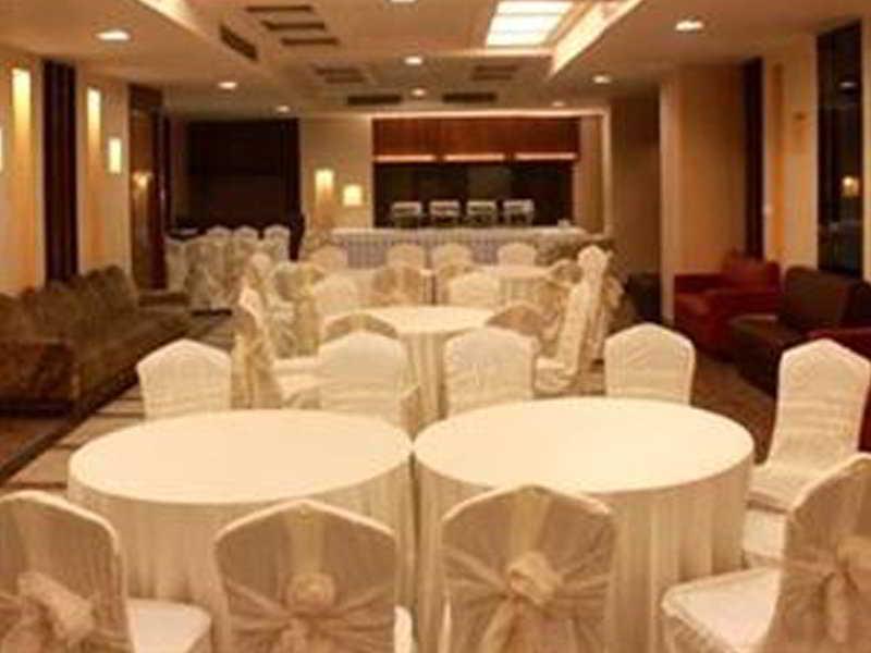 Comfort Inn Gsk อัมริตสา ภายนอก รูปภาพ